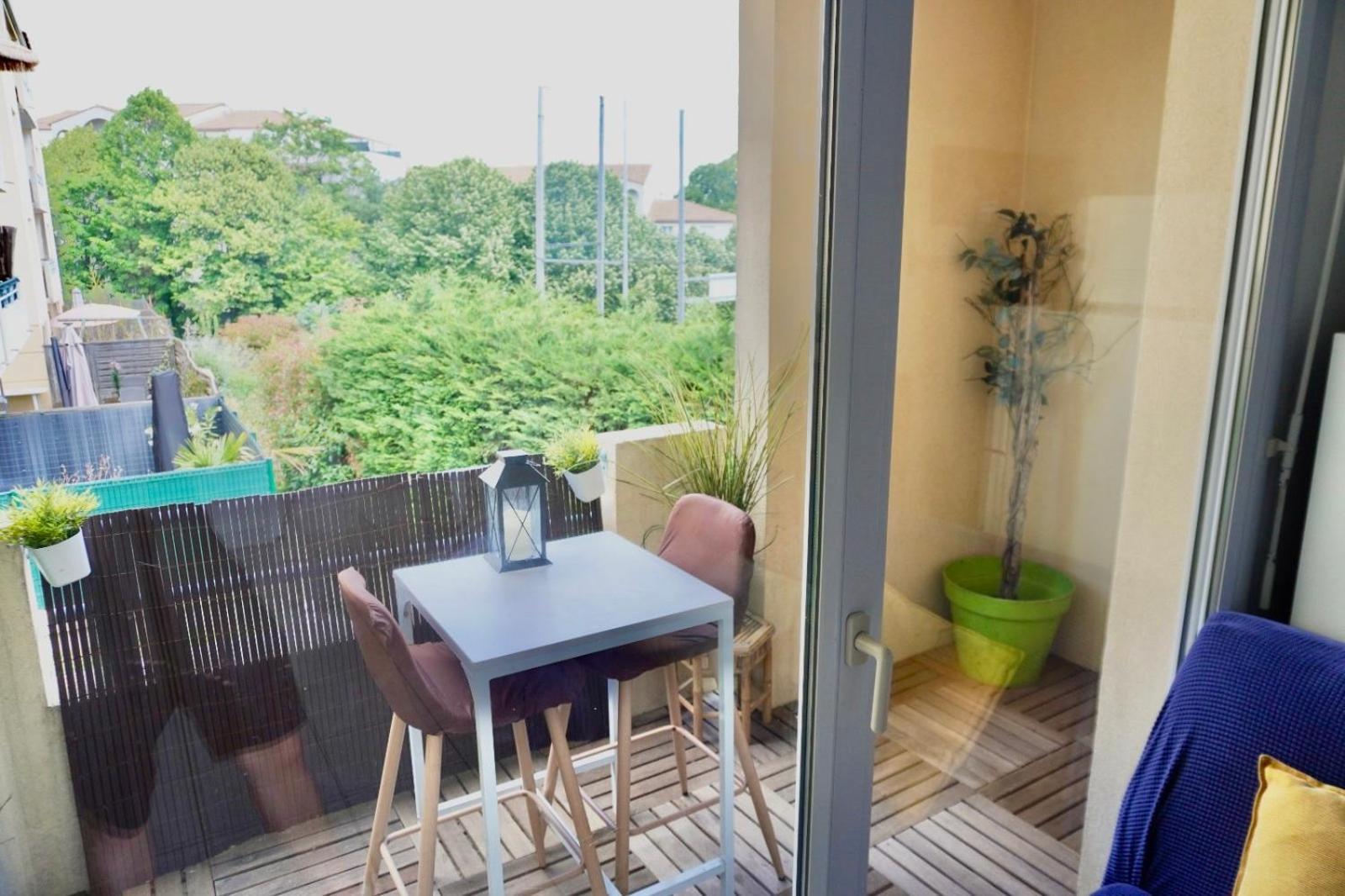 Appartement T2 Lumineux Et Piscine à Montpellier Extérieur photo